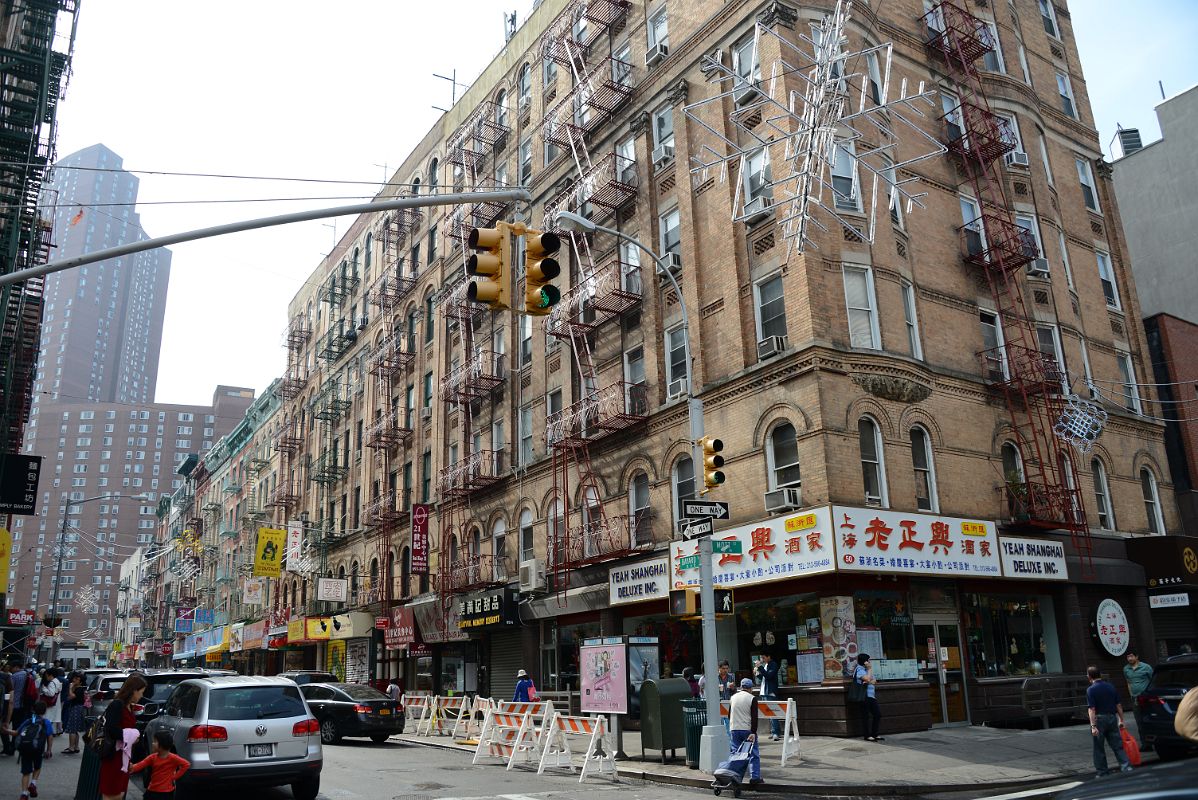 11-2 Looking Up Bayard St From Mott St In Chinatown New York City